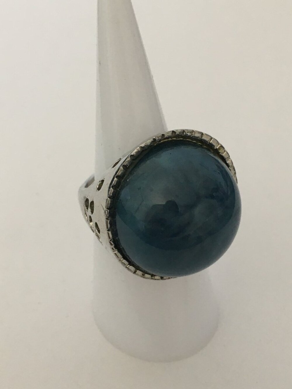 NEW Perforated Silver w Dark Green Round Stone Jewelry Ring